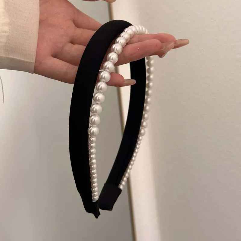 serre-tête-noir-perles-style-elegant-minimal-accessoire-cheveux-femme-look-chic