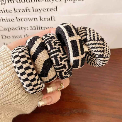 ELASTIQUE POUR CHEVEUX| CARREAUX NOIR ET BLANC
