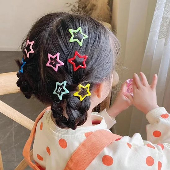 Barrette-cheveux-enfant-etoiles-multicolores-tresses-ludiques-style-creatif-couleur-tendance