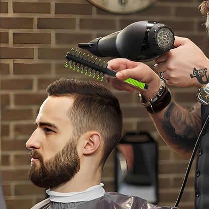 Brosse-cheveux-bouclés-demelante-poils-souples-definition-soin-quotidien-efficace