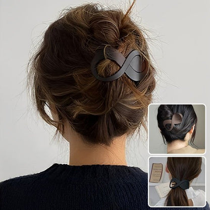 Pince-à-cheveux-marron-fonce-forme-infinie-dans-chignon-femme-cheveux-longs-style-elegant