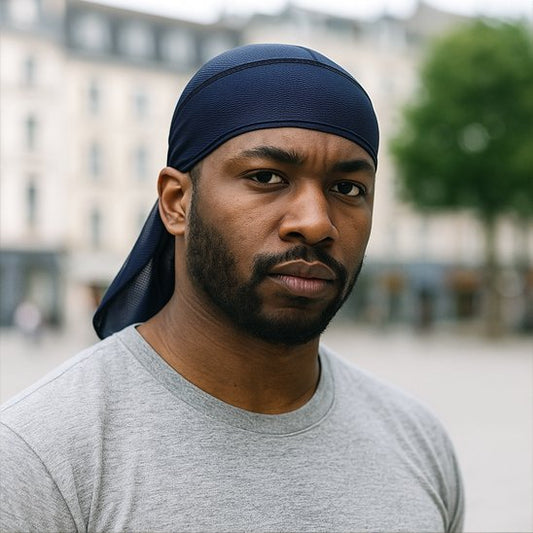 Style-urbain-sportif-avec-bandeau-cheveux-homme-bleu-pour-look-moderne-elegant