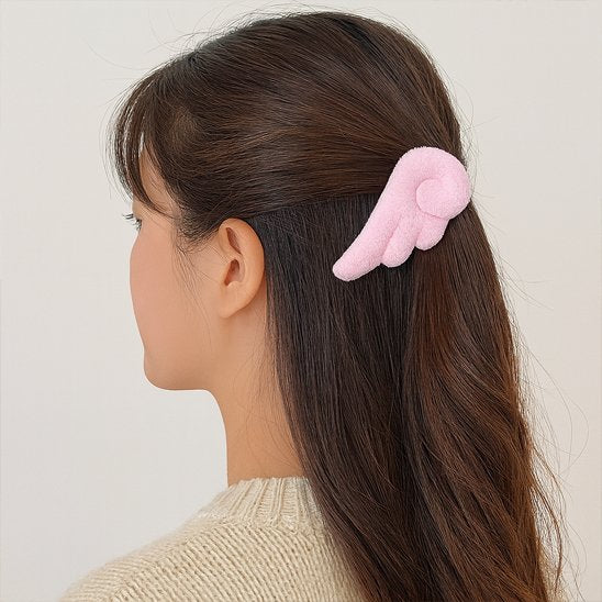 barrette-à-cheveux-rose-aile-douce-style-enfant-reveur-fixation-legere-tendance