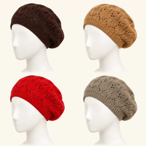 Béret parisien en quatre couleurs marron profond chameau rouge vif et taupe sur des tetes de presentation blanches
