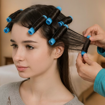 bigoudis-bleu-coiffure-boucles-femme-dans-le-confort-chambre