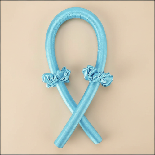 Bigoudis bleu fond beige