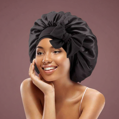 bonnet-en-satin-pour-cheveux-noir-satin-fond-couleur-unie