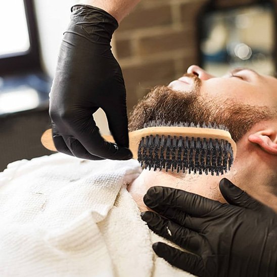 brosse-à-cheveux-poil-de-sanglier soin-homme-barbier-nettoyage-barbe-precision-coiffage-professionnel