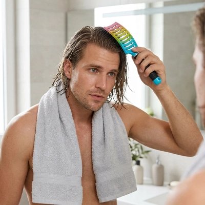 brosse-a-cheveux-degrade-peigne-rainbow-coiffure-serviette-bain-routine-soin-capillaire