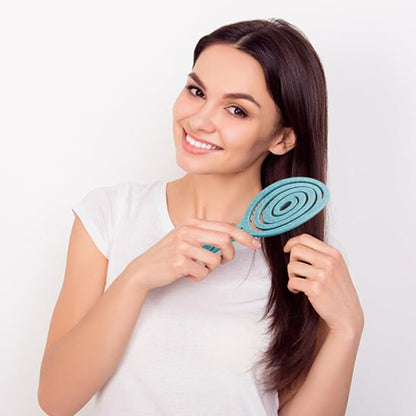 brosse-à-cheveux-démêlante-turquoise-cheveux-longs-soin-doux-brillance-routine-coiffage-facile
