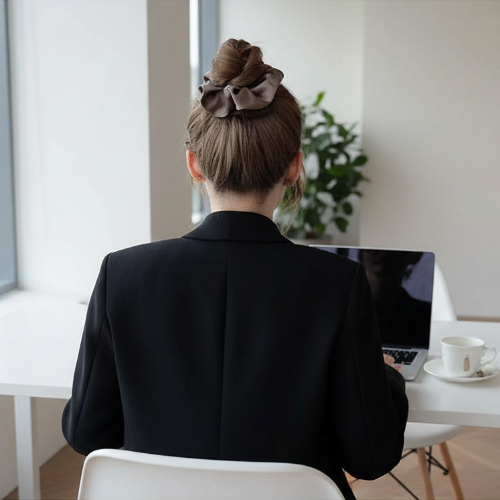 Chouchou cheveux soie mocha femme bureau chignon elegant