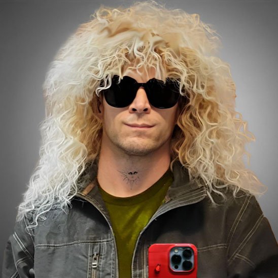 perruque-blonde-homme-style-rockroll