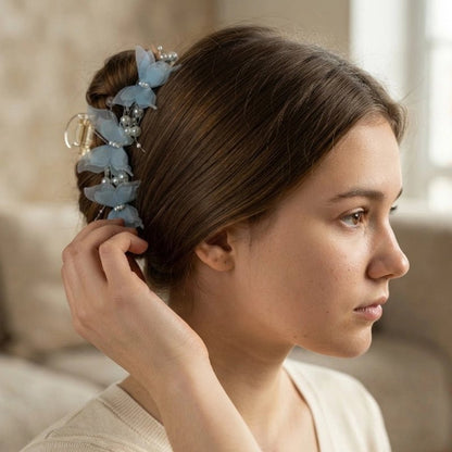 Pince a cheveux griffe papillon pour chignon romantique