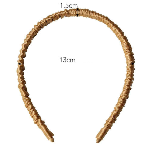 Serre tête femme chic dore en soie froncee avec dimensions de 13 cm et 1,5 cm
